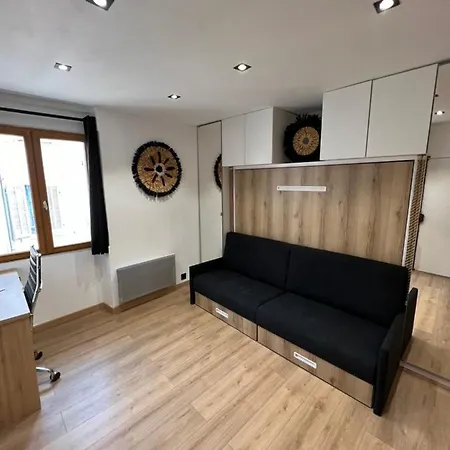 Apartament Contemporain, A Deux Pas De La A ! *