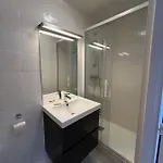 Contemporain, A Deux Pas De La A ! * لا سيوتا