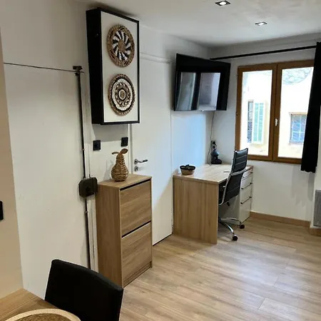 Apartment Contemporain, A Deux Pas De La A ! *